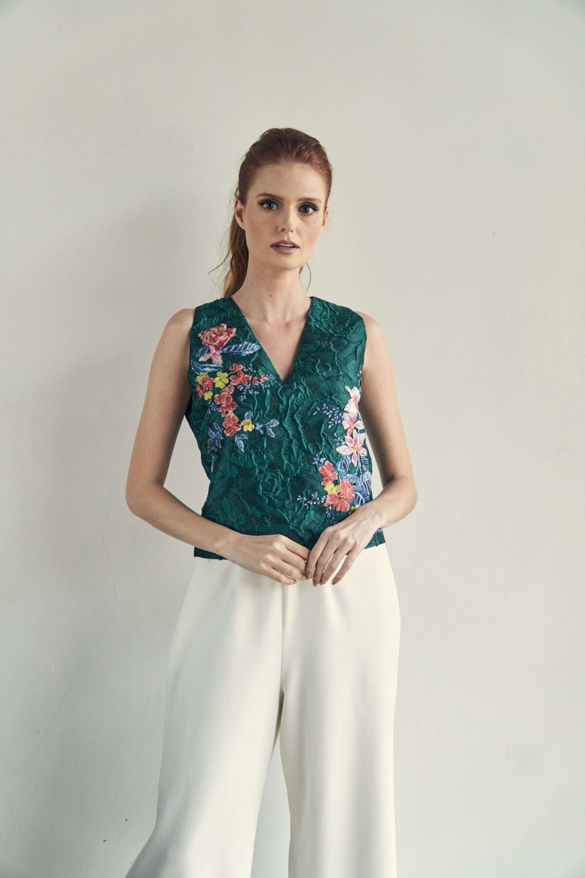 Lee in Emerald Green - Image 4