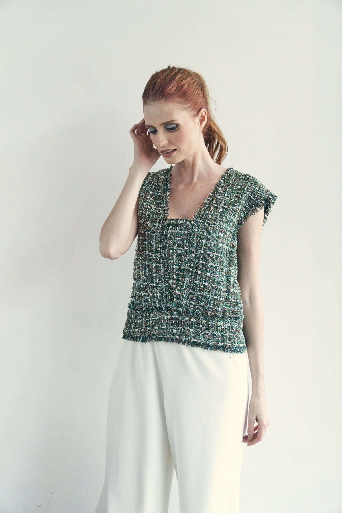 Carroll in Green - Image 3