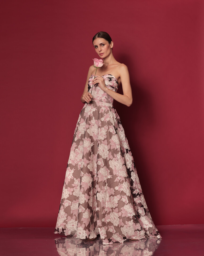 Polina in Rose