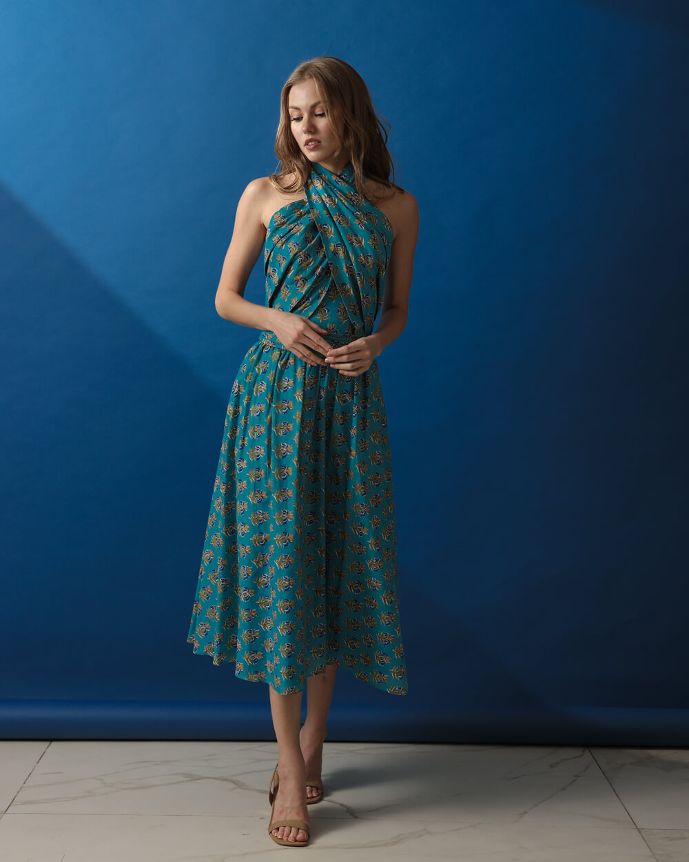 070A9007 Sveta in Blue - Image 1