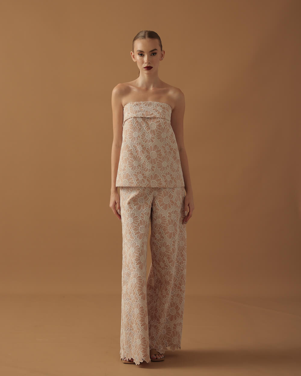 Leandro in Blush