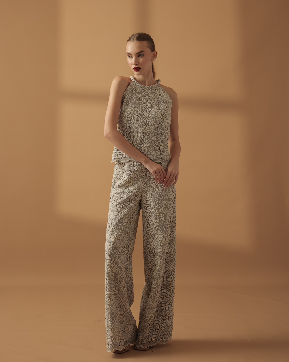 Otello in Dove Grey