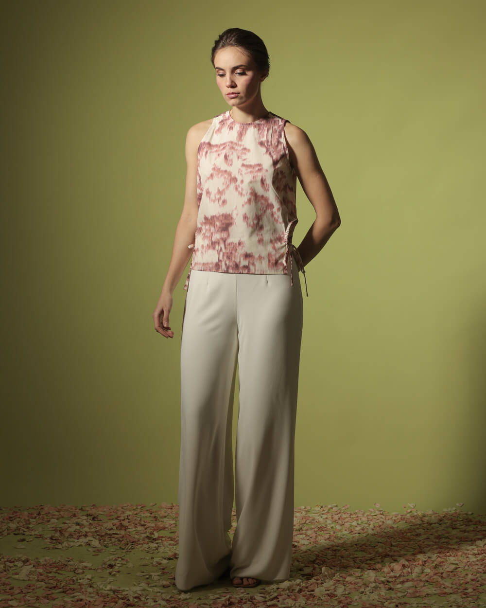 Mathieu Top in Red and Cream Graphic Print