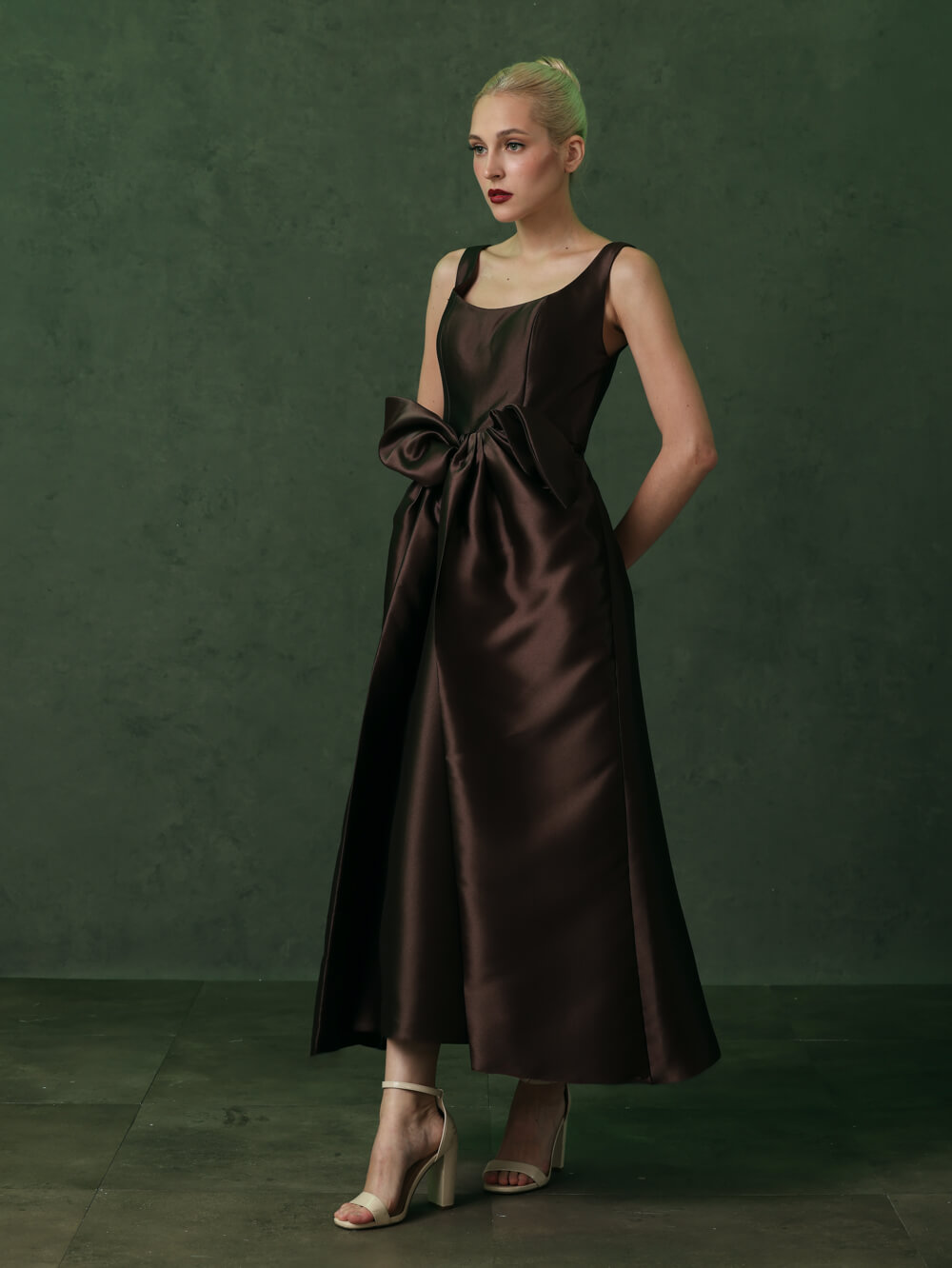 Yukie in Chocolate Brown